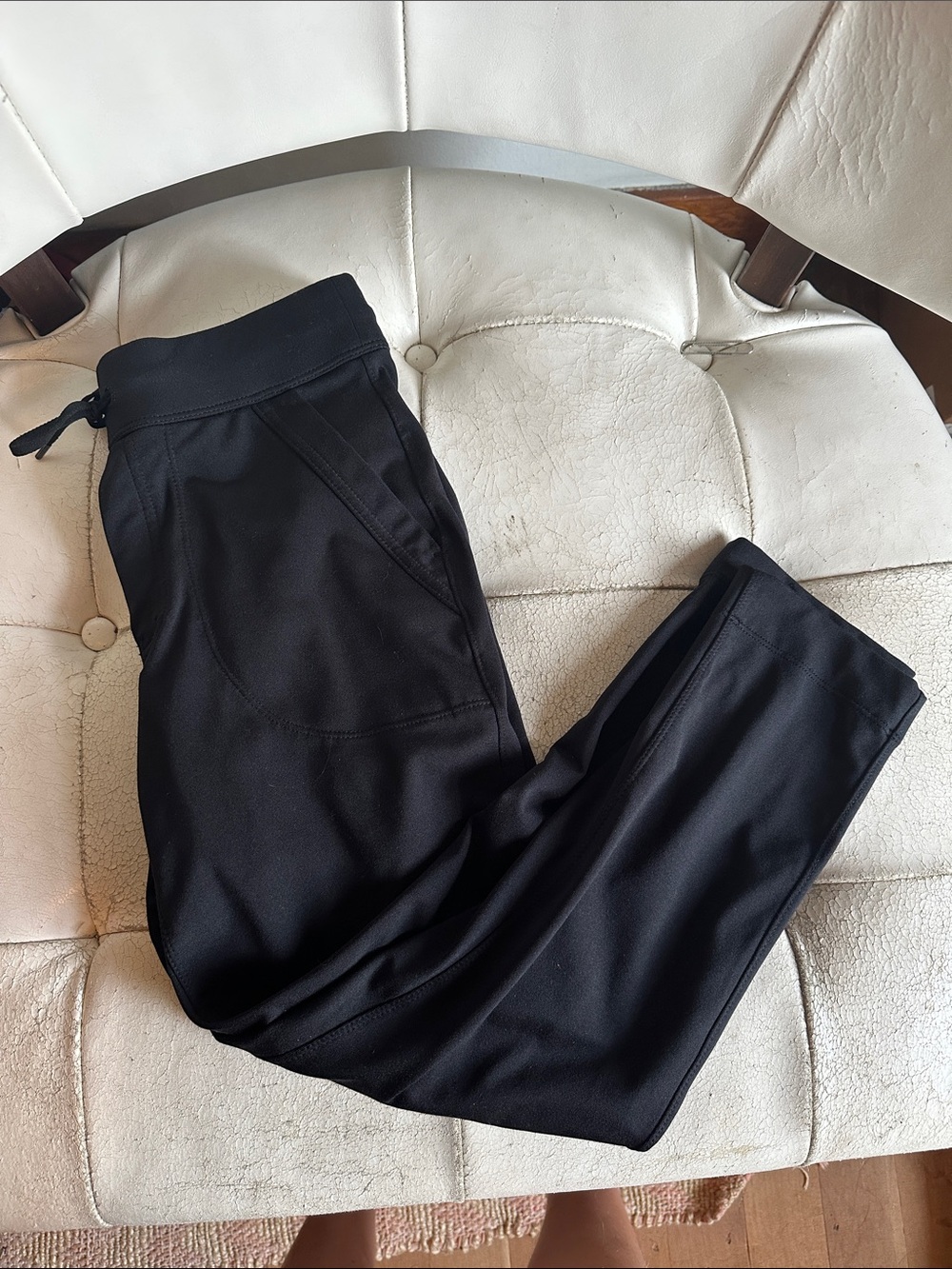 Athleta mid rise pull on ankle pant size XXS